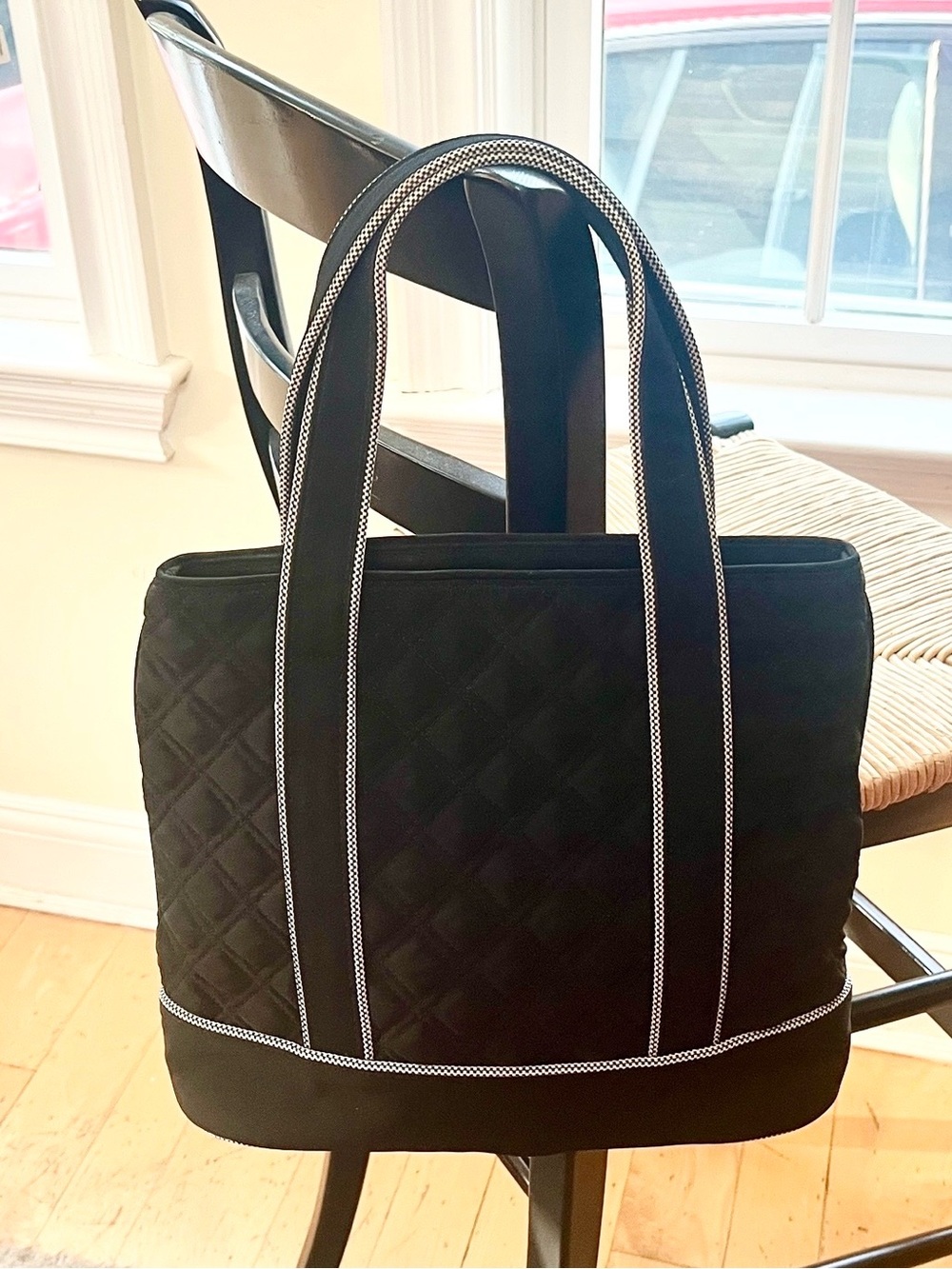 NWOT Vera Bradley Black Quilted Tote Bag with Zip Closure and Contrast Welting.